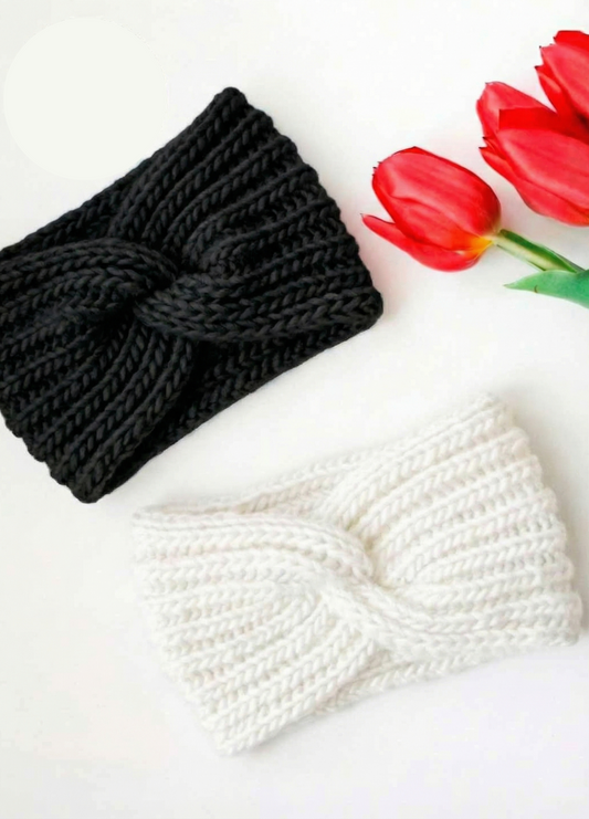 The Springbreeze Headband Kit by @woolandknits  - Yummy Yarn Fine Version