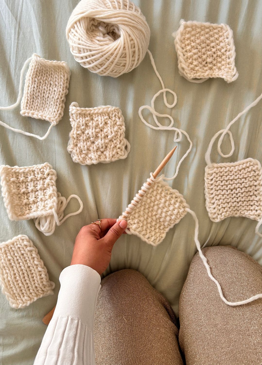 Stitch Sampler Kit: Learn The Basics Knitting Kit - Make your first Snood - Premium Version